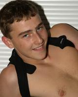 pretty boys kissing, boy crash twinks